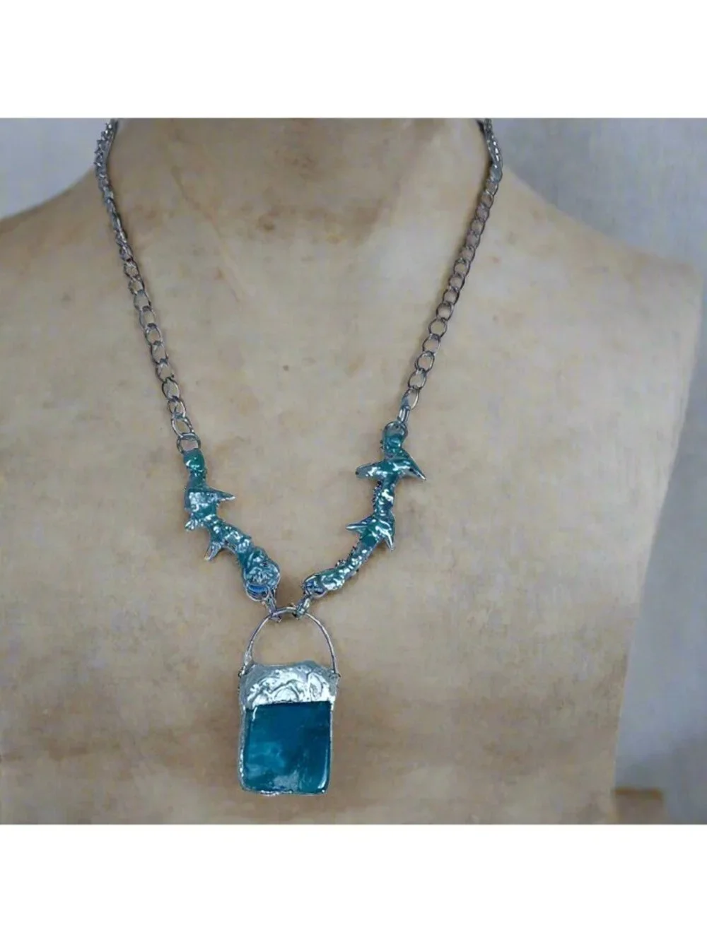 Moss Agate Pendant - Free Form Brutalist Silver Thorn Necklace | Alma Antigua